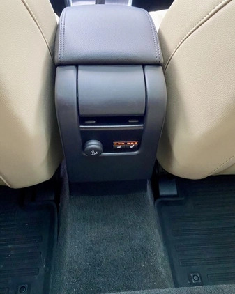 Volvo XC 60 cena 89000 przebieg: 59600, rok produkcji 2016 z Daleszyce małe 436
